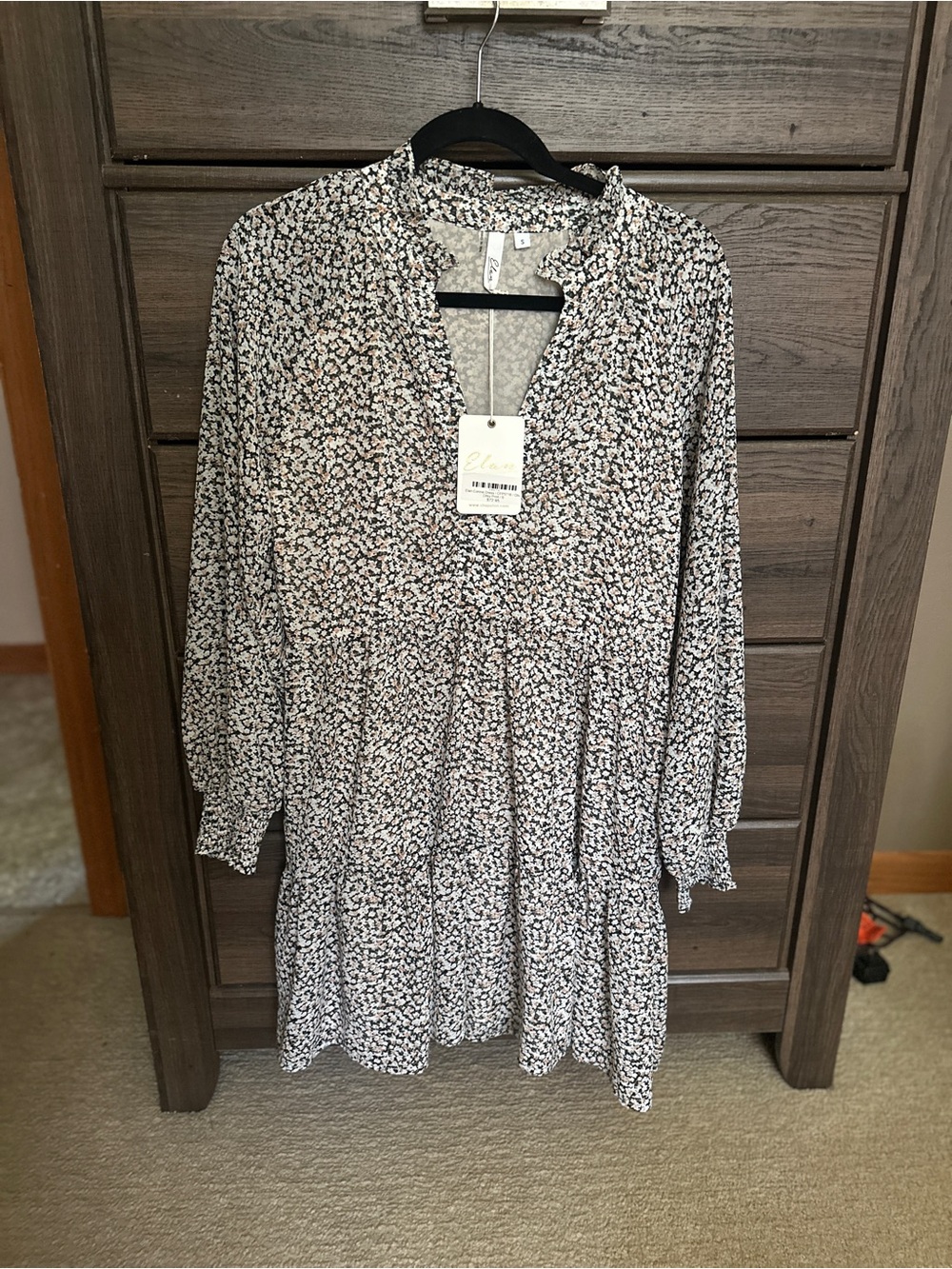 Elan Black & White Floral Tiered Long-Sleeve Dress